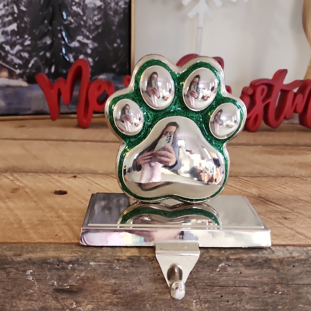 Green and Silver Paw Stocking Holder